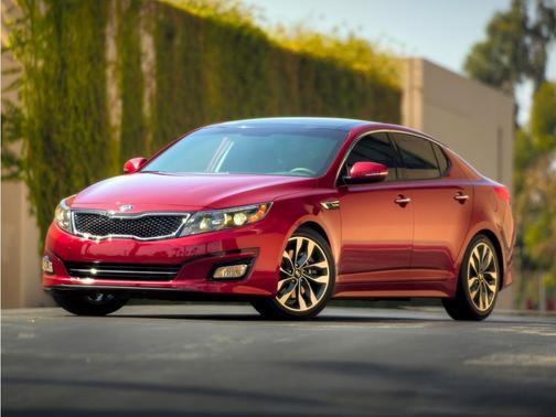Dark Cherry 2015 Kia Optima LX