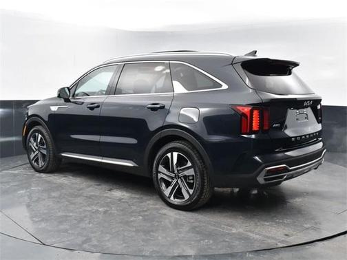 Photo 5 of 32 of 2022 Kia Sorento Hybrid EX
