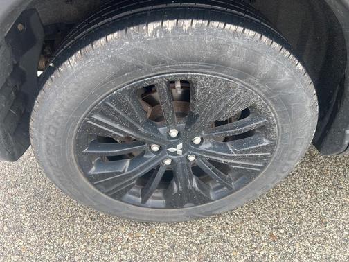 2022 Mitsubishi Eclipse Cross LE