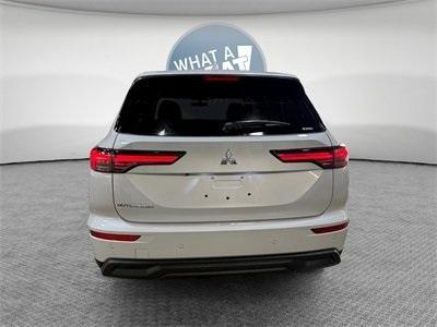2026 Mitsubishi Outlander ES