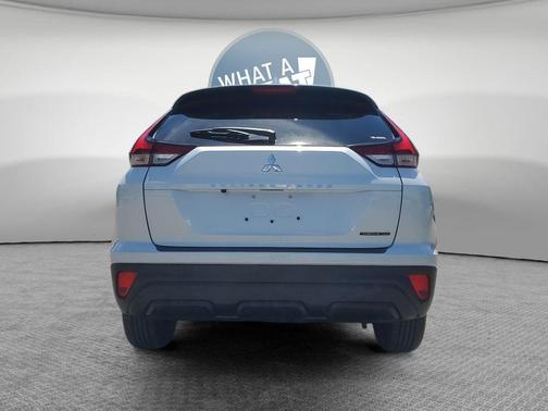 White Diamond 2026 Mitsubishi Eclipse Cross LE