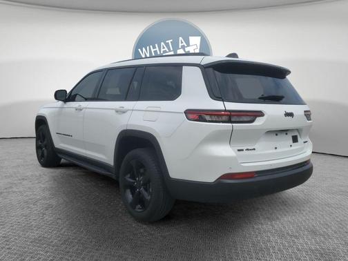 Bright White Clearcoat 2023 Jeep Grand Cherokee L Limited