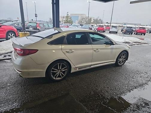 2017 Hyundai SONATA Sport 2.0T