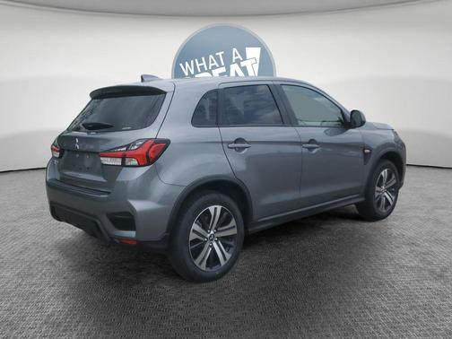 Mercury Gray 2026 Mitsubishi Outlander Sport 2.0 ES