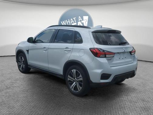 Diamond White 2025 Mitsubishi Outlander Sport 2.4 SEL