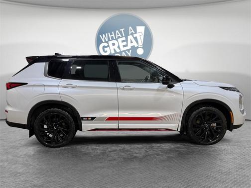 2023 Mitsubishi Outlander Ralliart