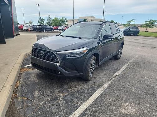 Jet Black 2025 Toyota Corolla Cross XLE