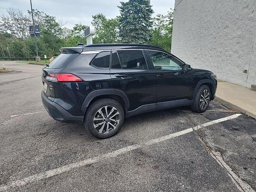 Jet Black 2025 Toyota Corolla Cross XLE
