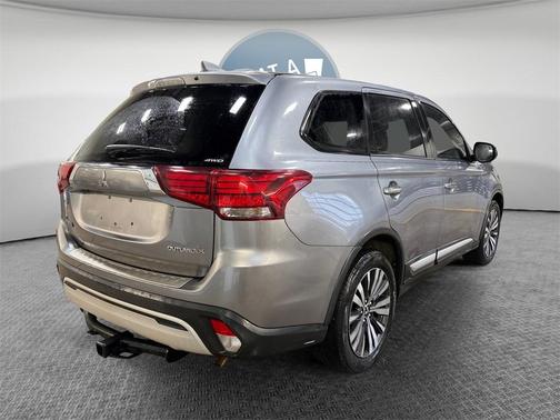 2019 Mitsubishi Outlander ES