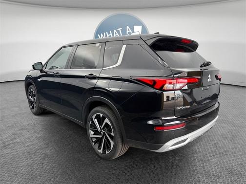 2025 Mitsubishi Outlander PHEV SE