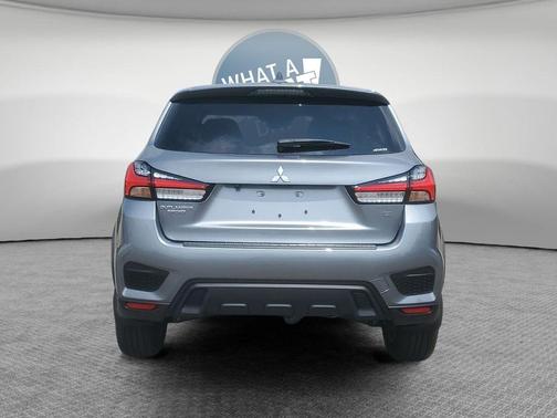 Mercury Gray 2026 Mitsubishi Outlander Sport 2.0 SE