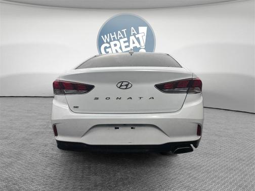 2018 Hyundai SONATA SE