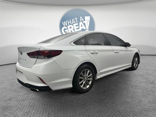 2018 Hyundai SONATA SE