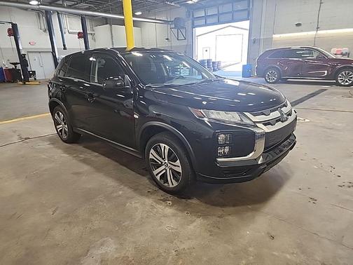 Labrador Black Pearl 2024 Mitsubishi Outlander Sport