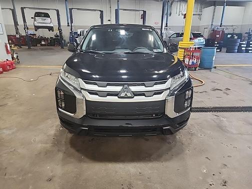 Labrador Black Pearl 2024 Mitsubishi Outlander Sport