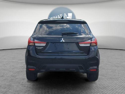 Labrador Black Pearl 2024 Mitsubishi Outlander Sport
