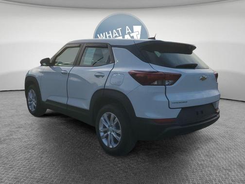 Summit White 2024 Chevrolet Trax 1RS