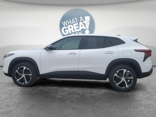 Summit White 2024 Chevrolet Trax 1RS