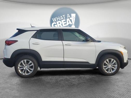 Summit White 2024 Chevrolet Trax 1RS
