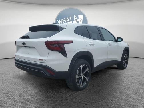 Summit White 2024 Chevrolet Trax 1RS