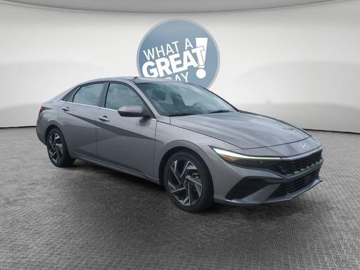 Metal 2025 Hyundai ELANTRA Limited