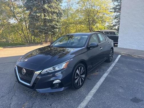 2022 Nissan Altima 2.5 SL