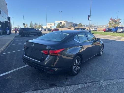 2022 Nissan Altima 2.5 SL