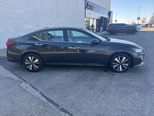 2022 Nissan Altima 2.5 SL