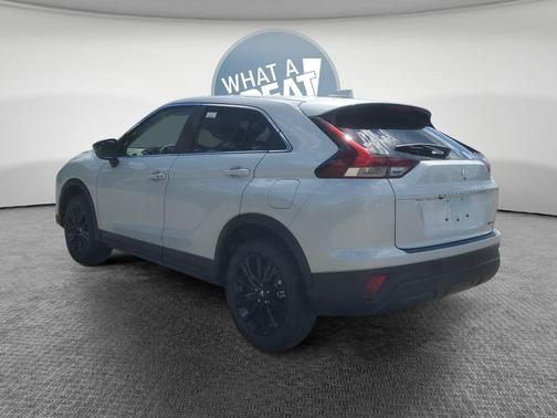 White Diamond 2026 Mitsubishi Eclipse Cross LE