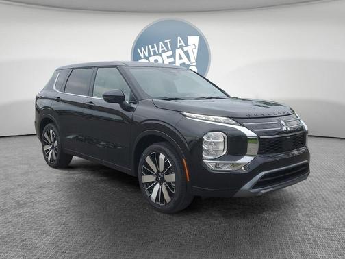 Black Diamond 2026 Mitsubishi Outlander SE