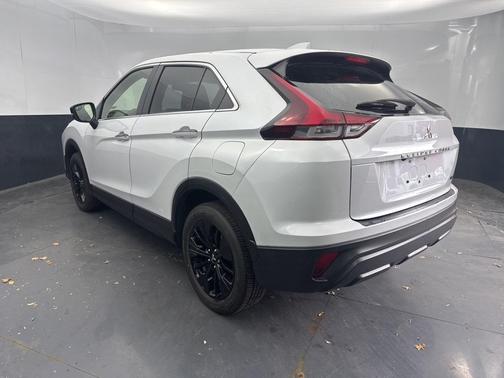 2022 Mitsubishi Eclipse Cross LE