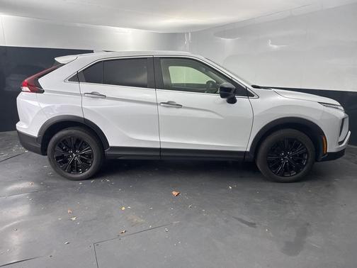 2022 Mitsubishi Eclipse Cross LE