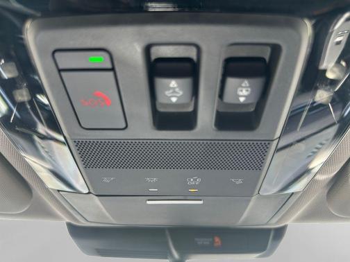 Moonstone Gray Metallic 2026 Mitsubishi Outlander Trail Edition