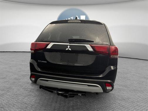 2020 Mitsubishi Outlander 