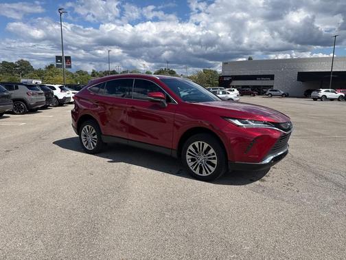 2023 Toyota Venza XLE