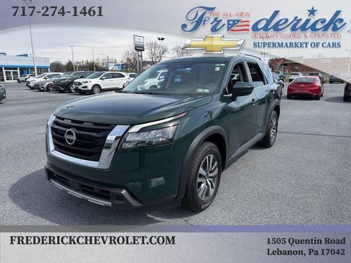 2025 Nissan Pathfinder SL 4WD