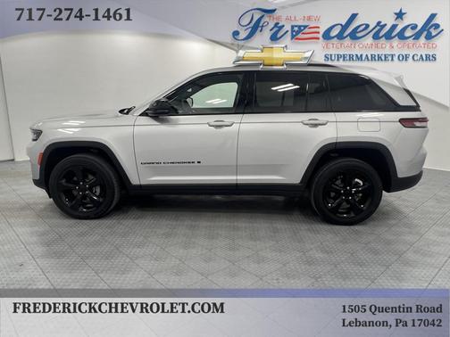 2022 Jeep Grand Cherokee Altitude