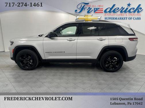 2022 Jeep Grand Cherokee Altitude