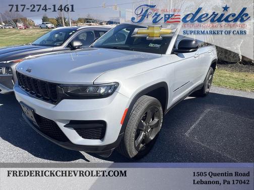 2022 Jeep Grand Cherokee Altitude