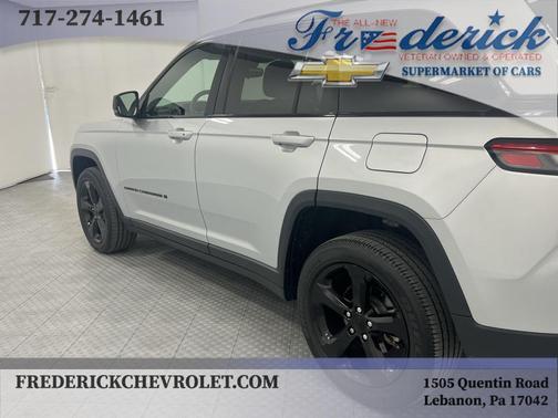 2022 Jeep Grand Cherokee Altitude