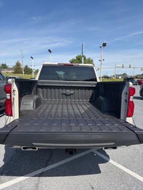 White Sands 2026 Chevrolet Silverado 1500 RST