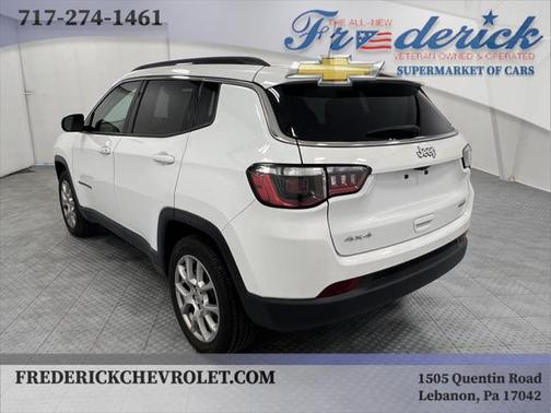 2022 Jeep Compass Latitude Lux
