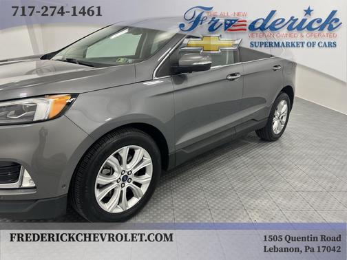 2022 Ford Edge Titanium