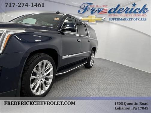 2018 Cadillac Escalade ESV Luxury
