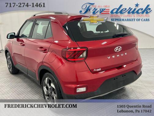 2021 Hyundai VENUE SEL