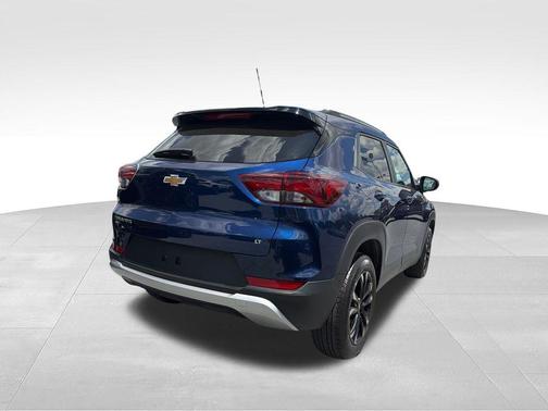 Blue Glow Metallic 2023 Chevrolet Trailblazer LT