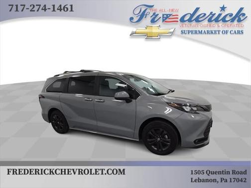 2024 Toyota Sienna Woodland Edition