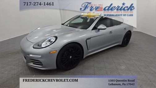 2016 Porsche Panamera 4 Edition
