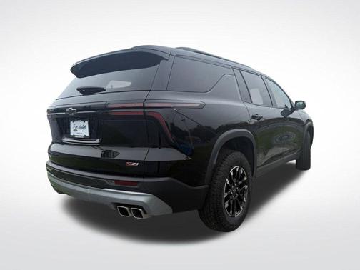 Mosaic Black Metallic 2025 Chevrolet Traverse AWD Z71