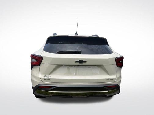 White Sands 2026 Chevrolet Trax FWD ACTIV